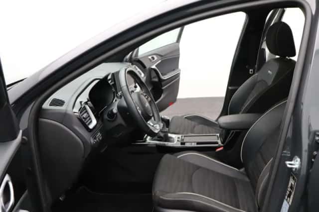 Kia XCeed (2023) thumbnail 13