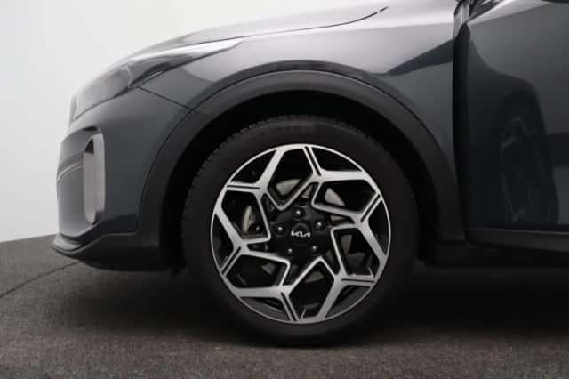 Kia XCeed (2023) thumbnail 16