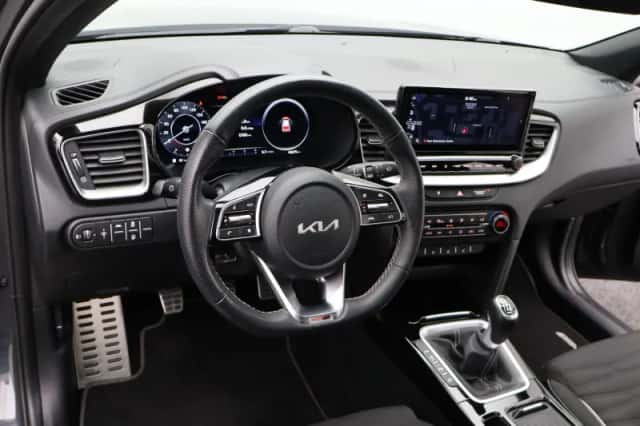 Kia XCeed (2023) thumbnail 31