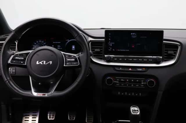 Kia XCeed (2023) thumbnail 9