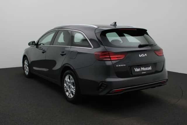 Kia Ceed Sportswagon (2024) thumbnail 2