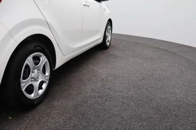 Kia Picanto (2024) thumbnail 37