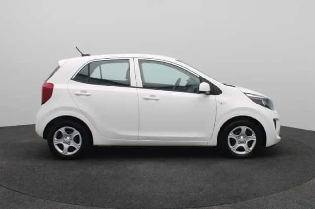 Kia Picanto (2024) thumbnail 8