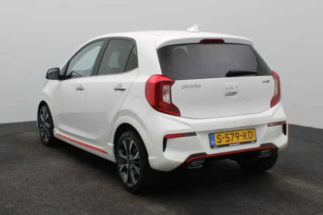 Kia Picanto (2023) thumbnail 4