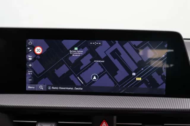 Kia EV6 (2023) thumbnail 17