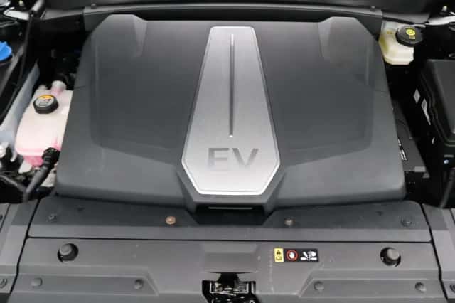 Kia EV6 (2023) thumbnail 37
