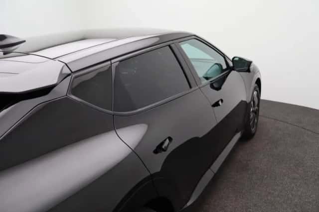 Kia EV6 (2023) thumbnail 43