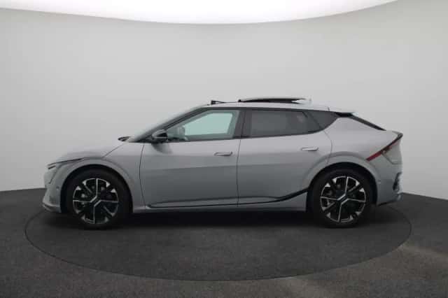 Kia EV6 (2025) thumbnail 4