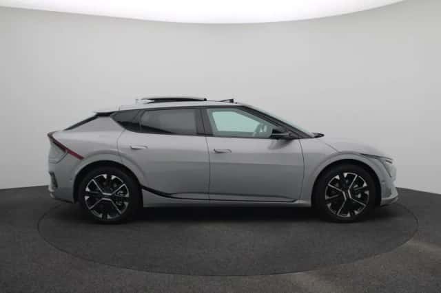 Kia EV6 (2025) thumbnail 6