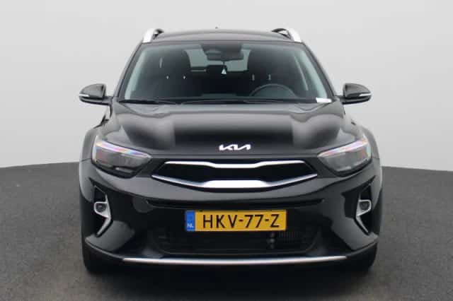 Kia Stonic (2025) thumbnail 3
