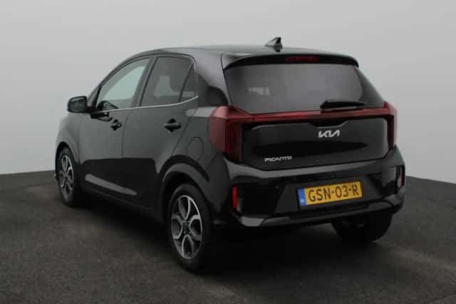 Kia Picanto (2024) thumbnail 2