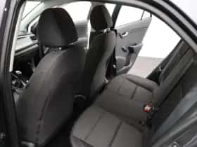Kia Rio thumbnail 16