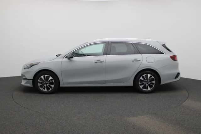 Kia Ceed Sportswagon (2025) thumbnail 4