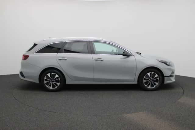 Kia Ceed Sportswagon (2025) thumbnail 6