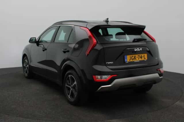 Kia Niro (2025) thumbnail 2