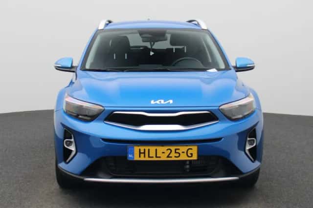 Kia Stonic (2025) thumbnail 3