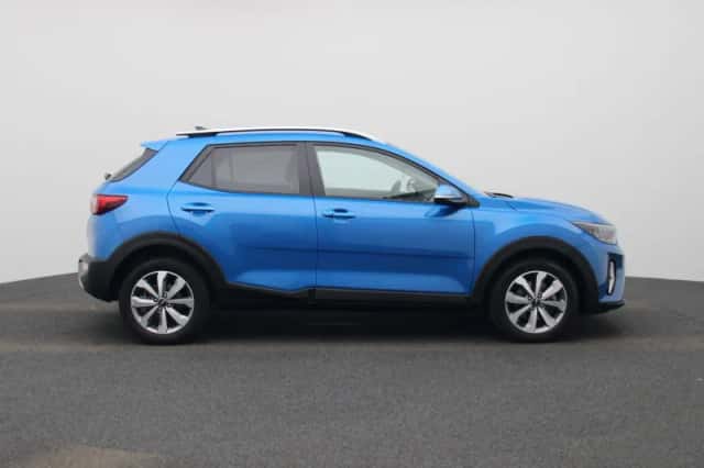 Kia Stonic (2025) thumbnail 6