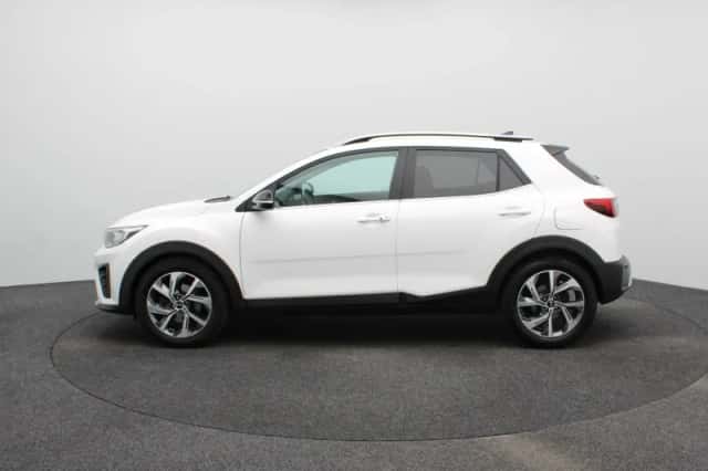 Kia Stonic (2021) thumbnail 4