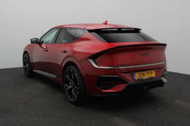 Kia EV6 (2026) thumbnail 2