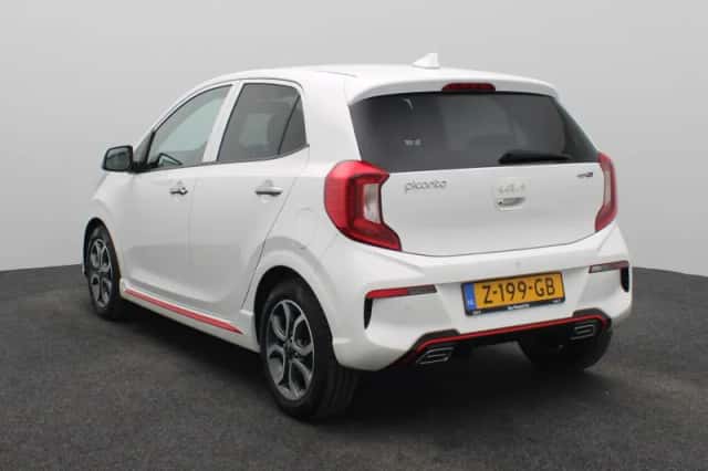 Kia Picanto (2024) thumbnail 2