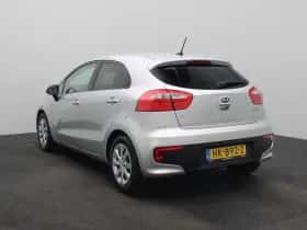 Kia Rio thumbnail 2