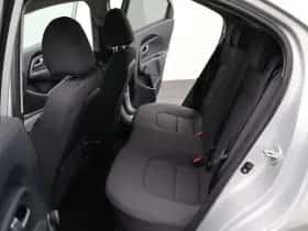 Kia Rio thumbnail 12