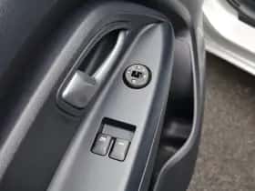 Kia Rio thumbnail 23