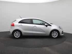 Kia Rio thumbnail 6