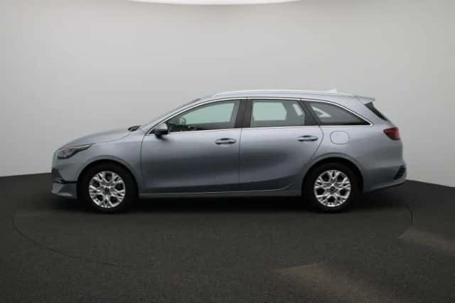 Kia Cee'd (2024) thumbnail 4