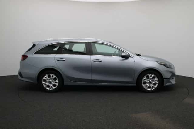 Kia Cee'd (2024) thumbnail 6