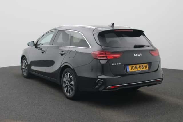 Kia Ceed Sportswagon (2025) thumbnail 2