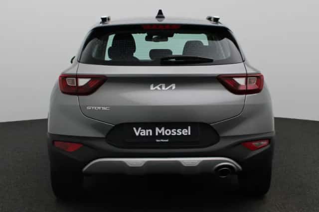 Kia Stonic (2024) thumbnail 6