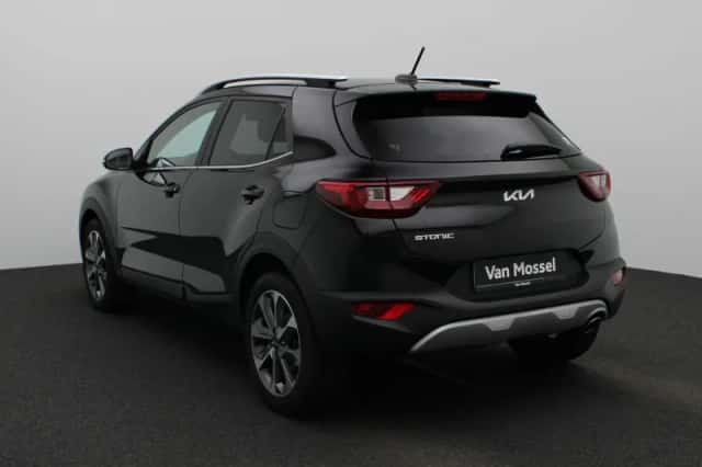 Kia Stonic (2024) thumbnail 2