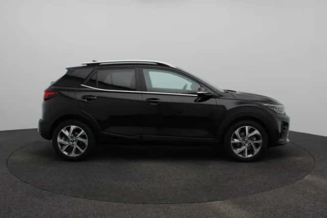 Kia Stonic (2025) thumbnail 6