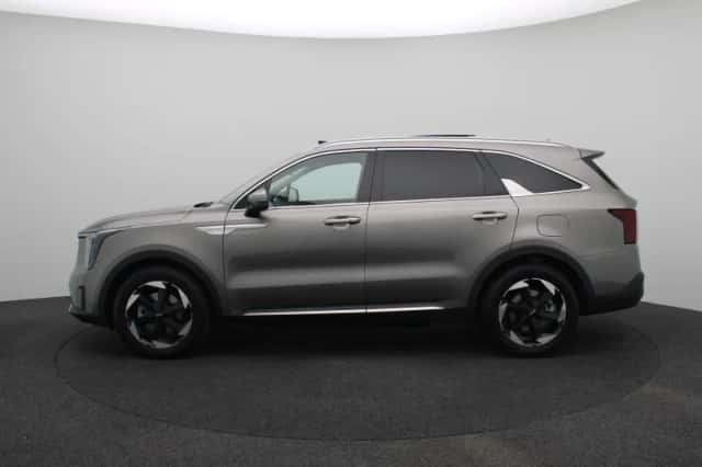 Kia Sorento (2026) thumbnail 4