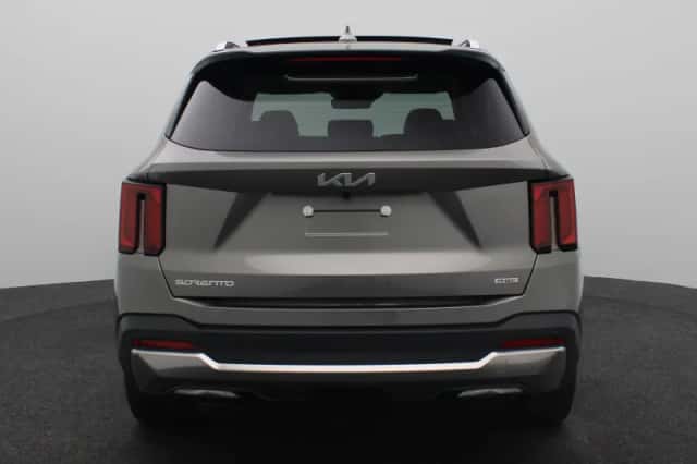 Kia Sorento (2026) thumbnail 5