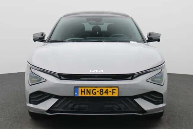 Kia EV6 (2025) thumbnail 3