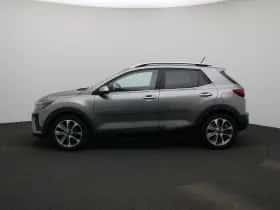 Kia Stonic (2024) thumbnail 4