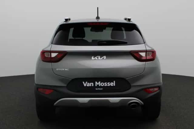 Kia Stonic (2024) thumbnail 5
