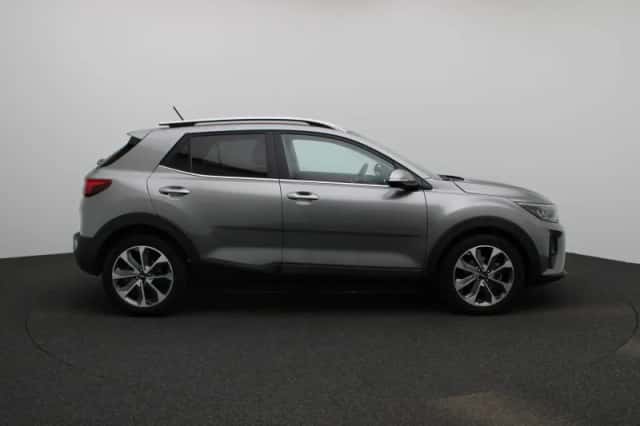 Kia Stonic (2024) thumbnail 6