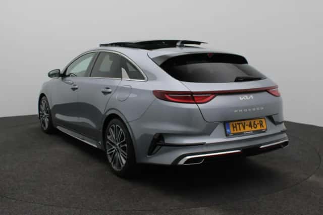 Kia Proceed (2025) thumbnail 2
