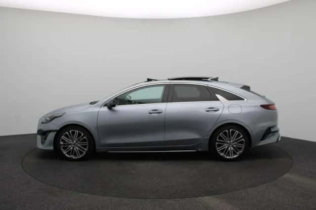 Kia Proceed (2025) thumbnail 4