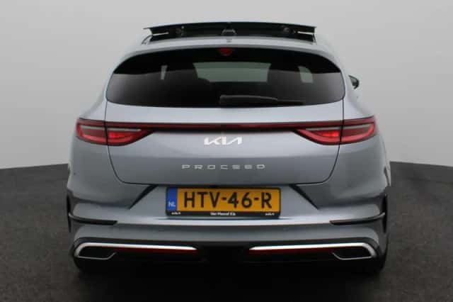 Kia Proceed (2025) thumbnail 5