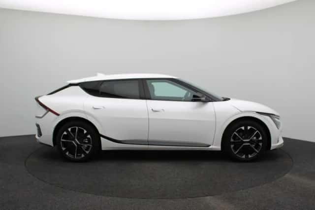 Kia EV6 (2025) thumbnail 6