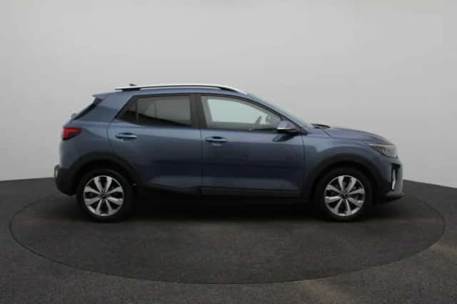 Kia Stonic (2025) thumbnail 6