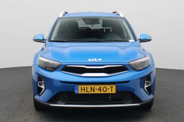 Kia Stonic (2025) thumbnail 3