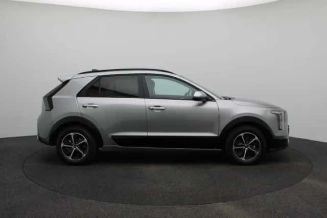 Kia Niro (2026) thumbnail 6