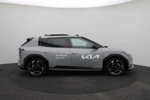 Kia EV4 (2025) thumbnail 6