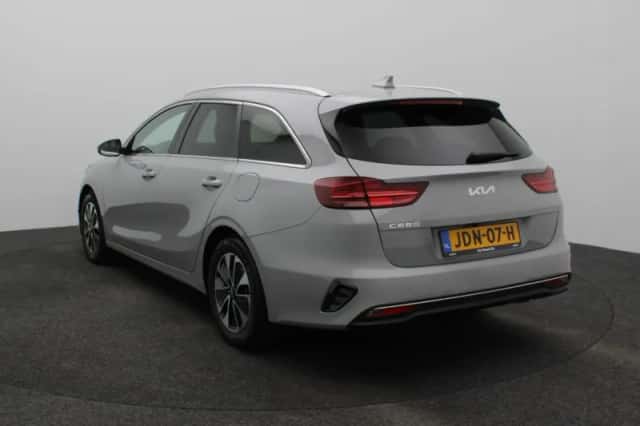 Kia Ceed Sportswagon (2025) thumbnail 2