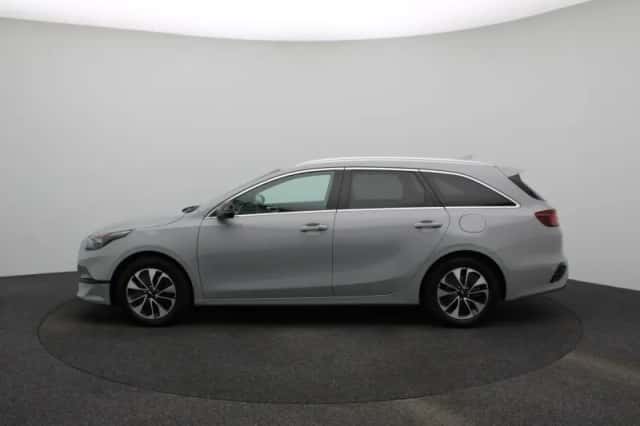 Kia Ceed Sportswagon (2025) thumbnail 4